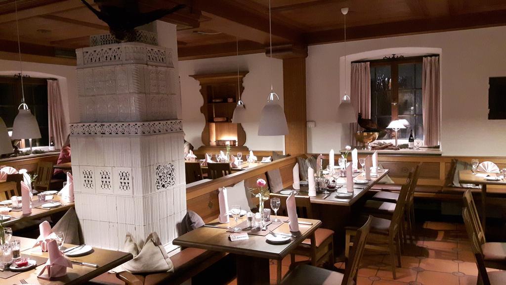 Hotel Restaurant Klosterhof Gutenzell-Hurbel Bagian luar foto